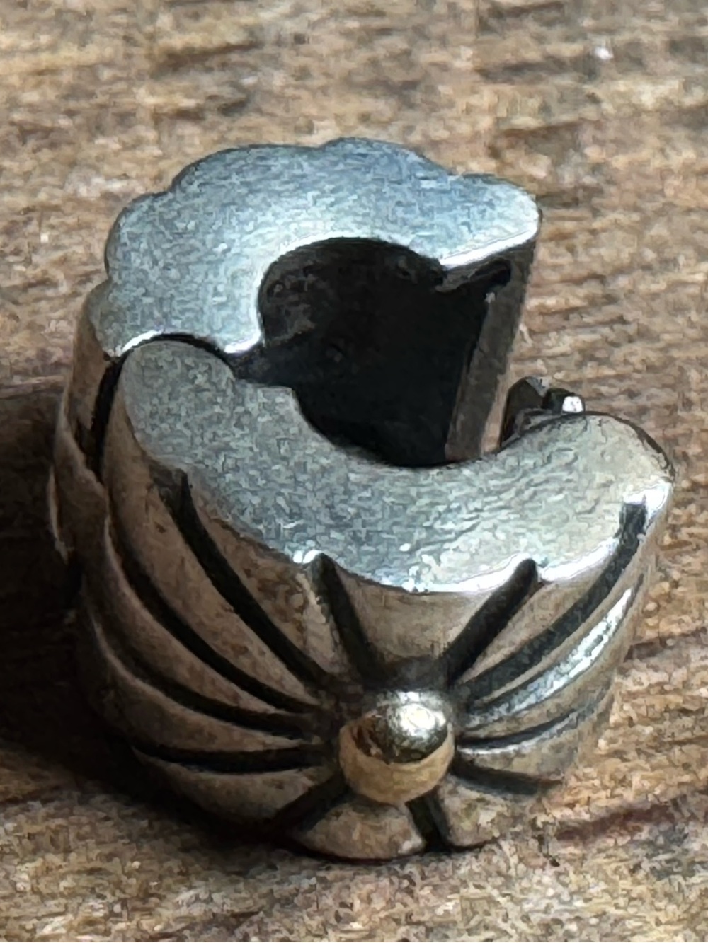 Pandora Sunburst Clip Charm